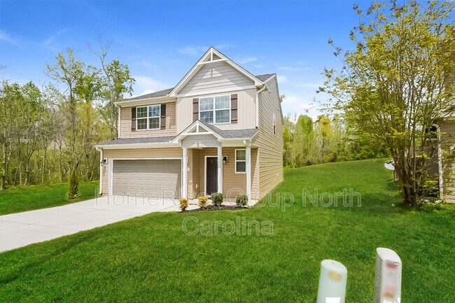 Building Photo - 1912 Harvick Ct