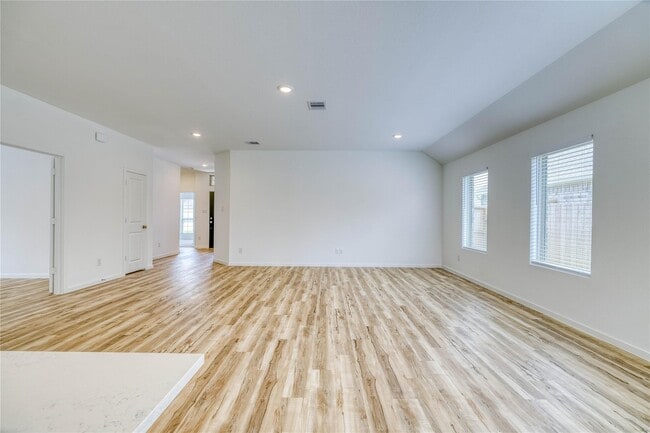 Building Photo - 5310 Still Mdw Ln