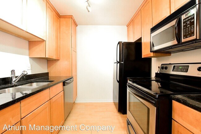 Foto del edificio - 2 Bed 2 Bath Apartment In the HEART OF THE...