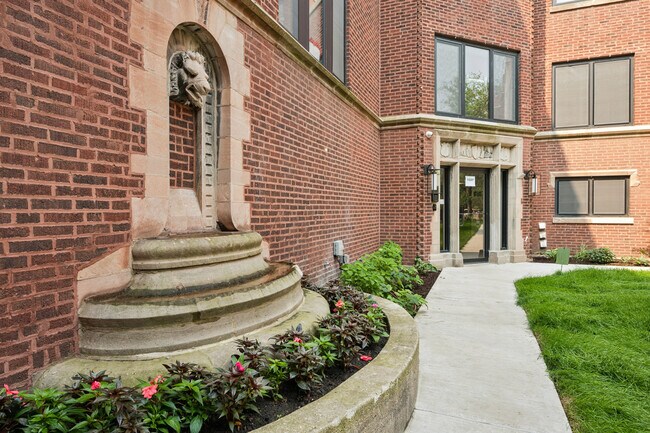 Foto del edificio - 1337 W Estes Ave