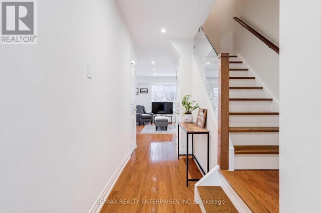 Photo du bâtiment - 2315 Bromsgrove Rd