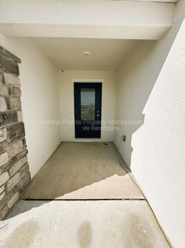 Building Photo - 3489 Chinotto Dr