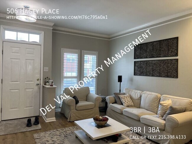 Foto del edificio - Renovated Townhome in Heritage Park Availa...