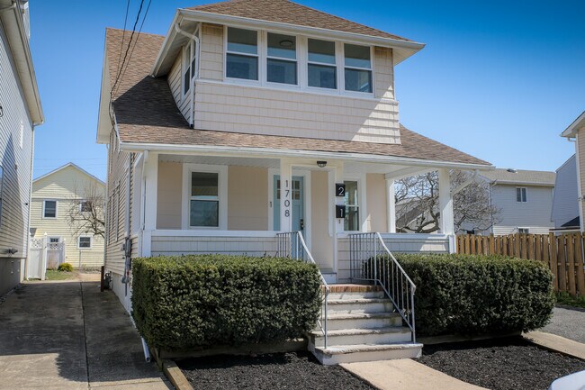 Foto del edificio - 1708 A St