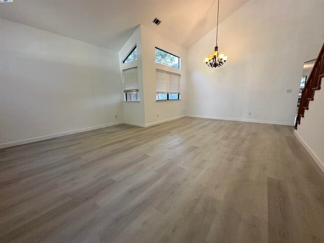 Building Photo - 4532 Montara Dr