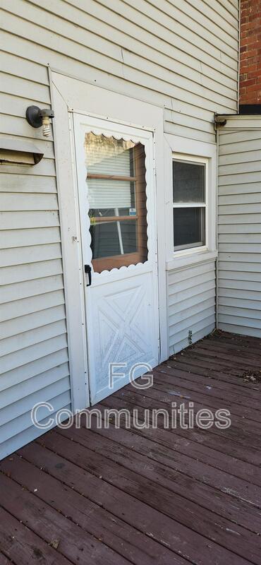 Foto del edificio - 251 Old County Home Rd