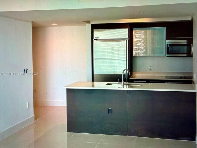 Foto del edificio - 500 Brickell Ave