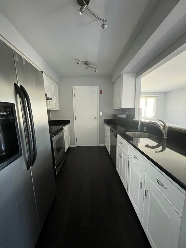 Foto principal - 183 Livingston Pl