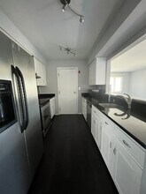 Building Photo - 183 Livingston Pl