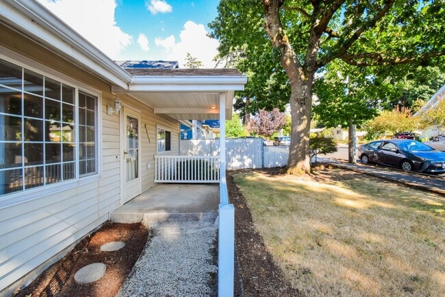 Photo - 8301 NE Brazee St. House