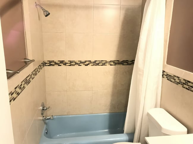 Building Photo - 3700-3700 Haines Rd N