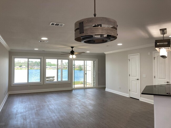 Building Photo - 119 Marin Dr