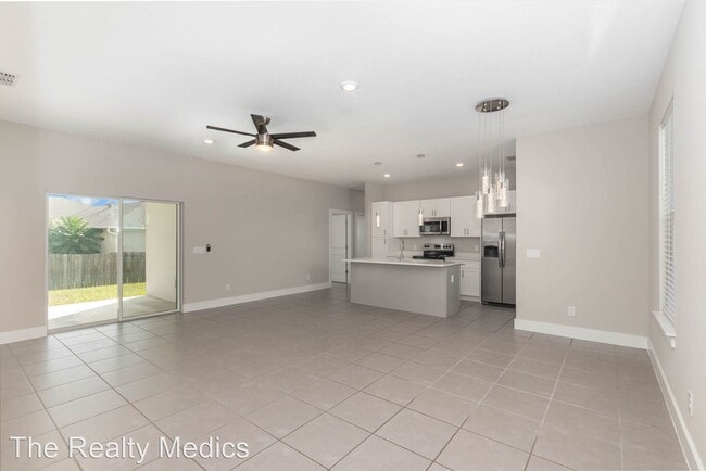 Building Photo - 4 br, 2 bath House - 1709 Pilchard Dr