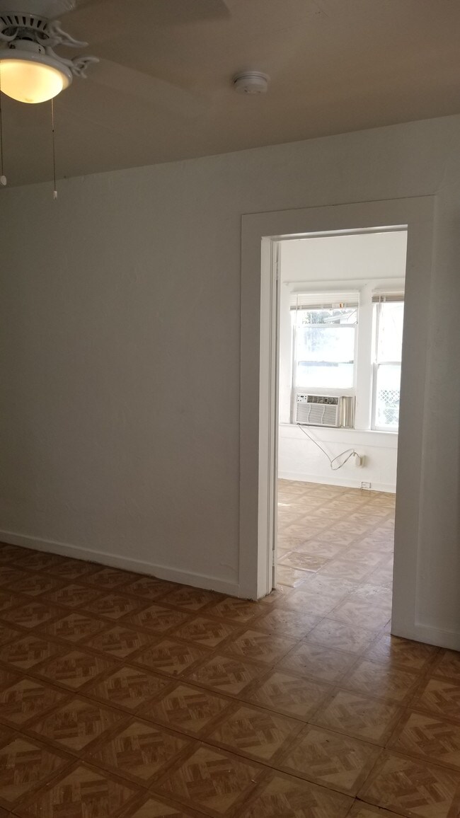 Foto del edificio - 3859 Washington Ave