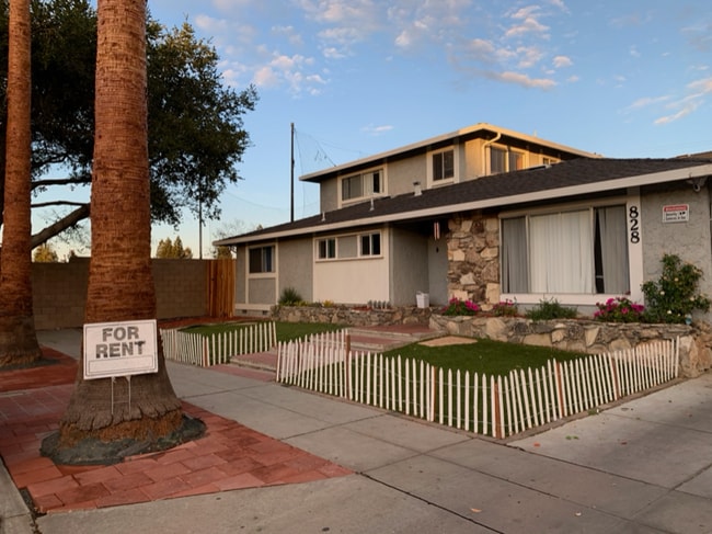 Building Photo - 828 Di Fiore Dr