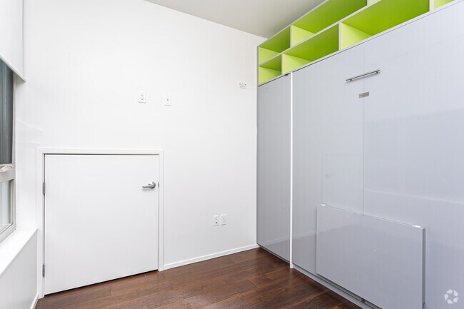 Estudio - 202SF - Pladhus Apartments