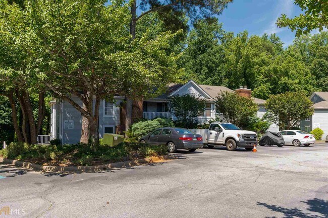 Building Photo - 6379 Wedgeview Ct