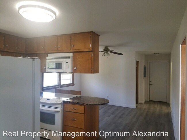 Building Photo - 4 br, 2 bath House - 623 Oak St
