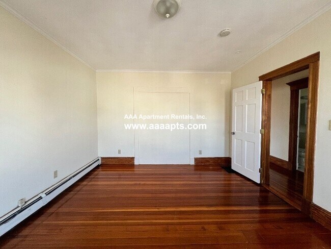Foto del edificio - 141 Cottage St