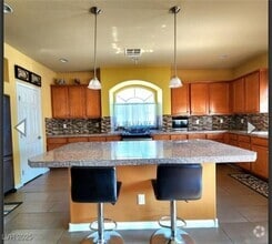 Building Photo - 4575 Mission Meadow Cir