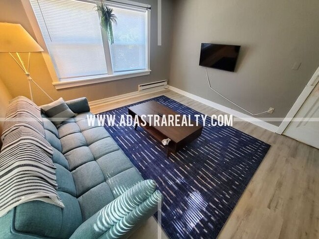 Building Photo - 1 Bedroom Apartment in Westport-Coming SOON!!