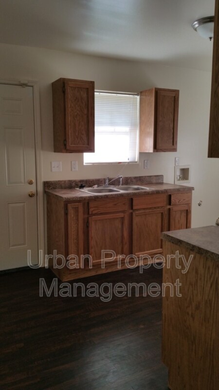 Photo - 1364 Breedlove St House