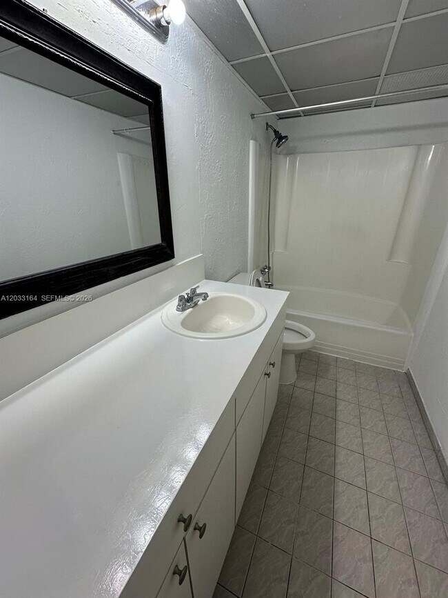 Foto del edificio - 2800 NW 56th Ave