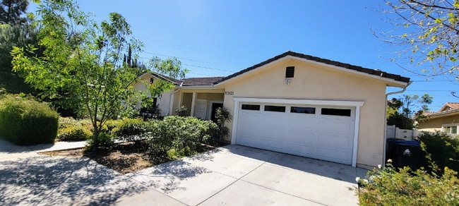 Building Photo - 11321 Hunnewell Ave