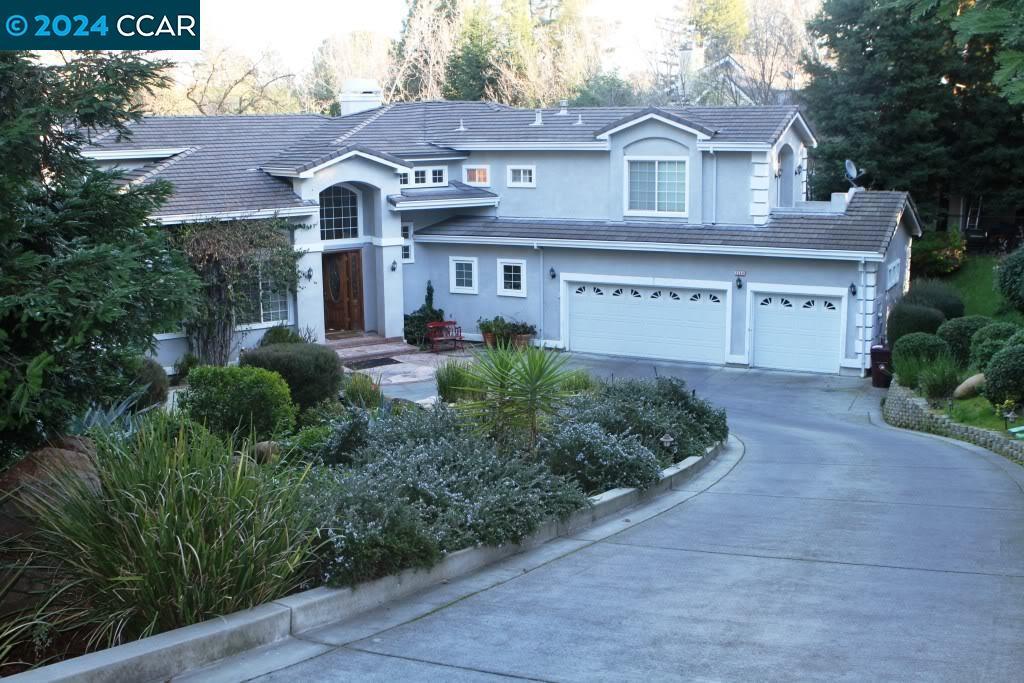 Primary Photo - 1364 Laverock Ln