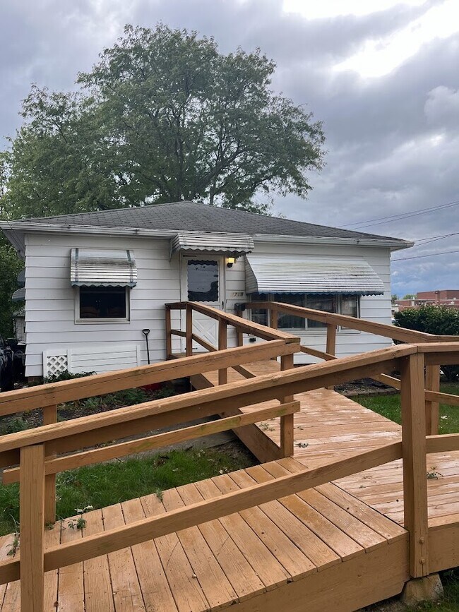 4719 Longwood Ave, Parma, OH 44134 House Rental in Parma, OH