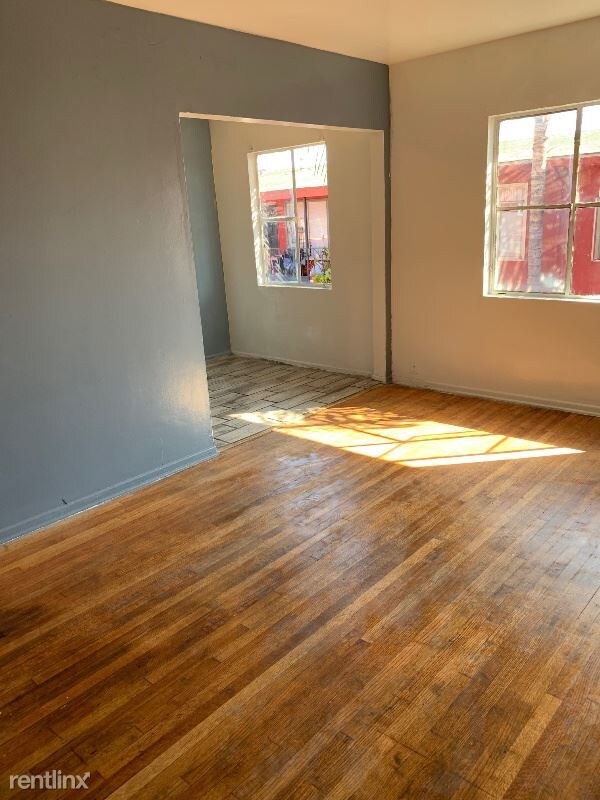 Building Photo - 1 br, 1 bath Apartment - 734 Cerritos Ave