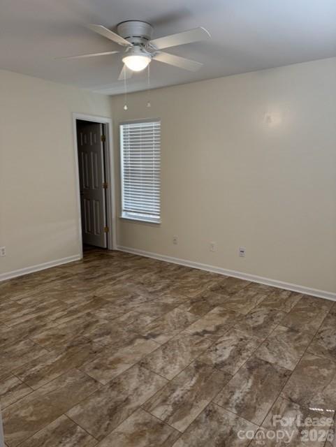 Foto del edificio - 102 Winding Canyon Dr