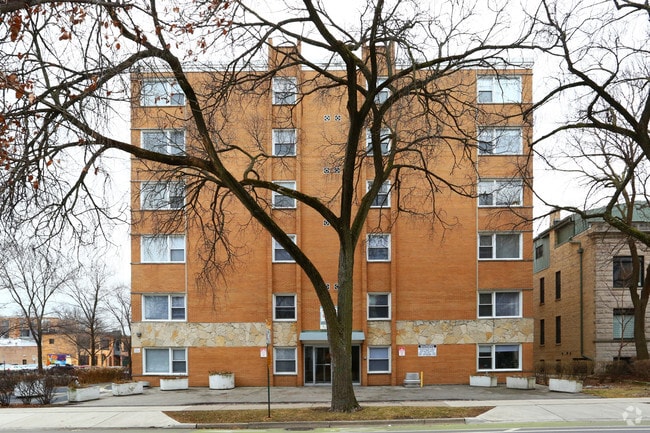 Building Photo - 1100 Church St
