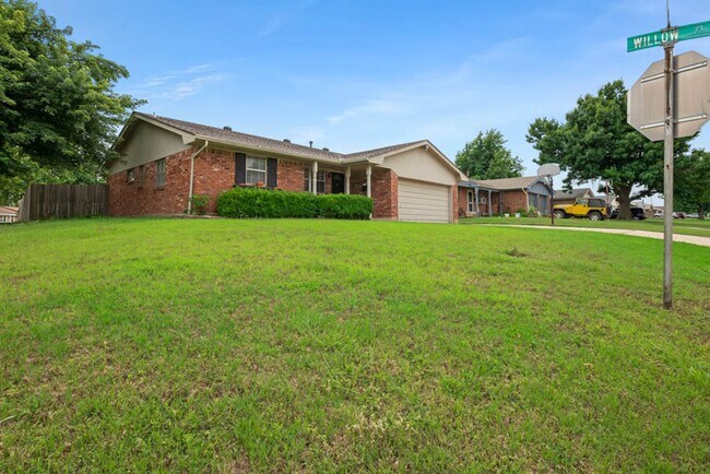 Foto del edificio - Beautiful 3 Bed 2 Bath home in the Heart o...