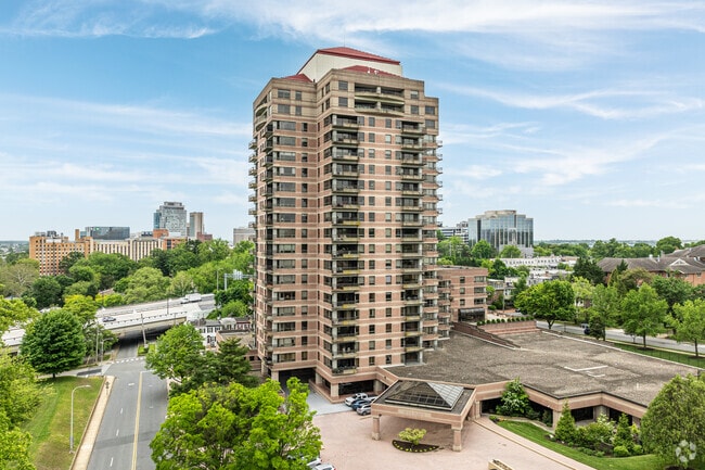 Park Plaza Condominiums