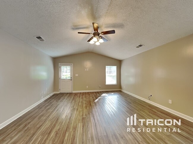 Building Photo - 103 Tanyard Ln