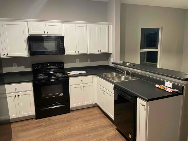Foto principal - 531 Lake Dr