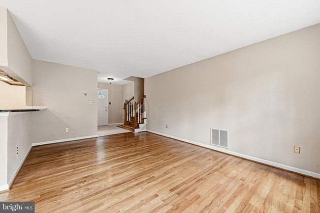 Building Photo - 1432 Filene Ct
