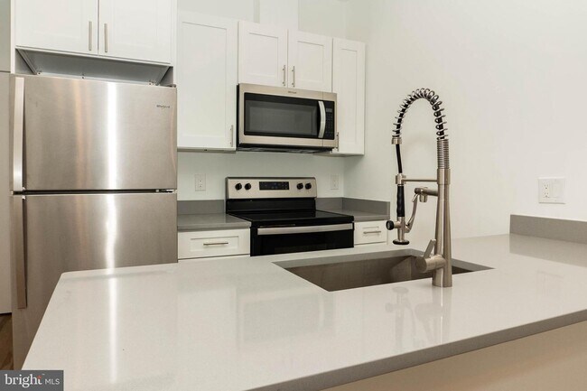 Foto del edificio - 723 N 39th St
