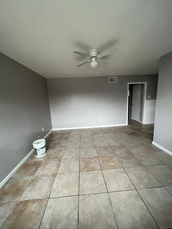 Foto del edificio - 5513 Newport St
