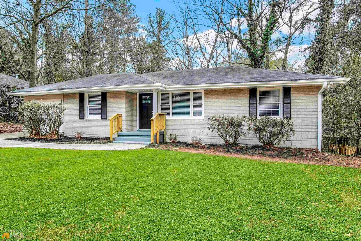 Primary Photo - 3137 McAfee Rd