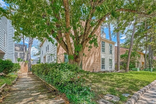 Foto del edificio - 17805 Villa Way Dr