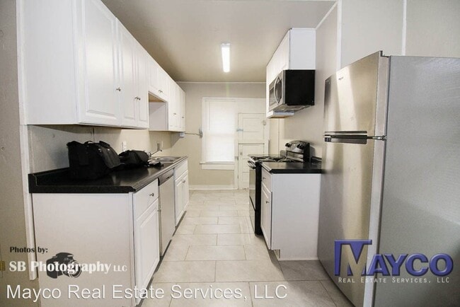Building Photo - 733 Kirby Pl