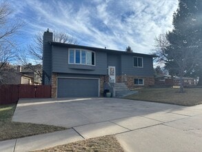 Building Photo - 2710 Harney Pl