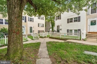 Building Photo - 1907 Brookside Dr