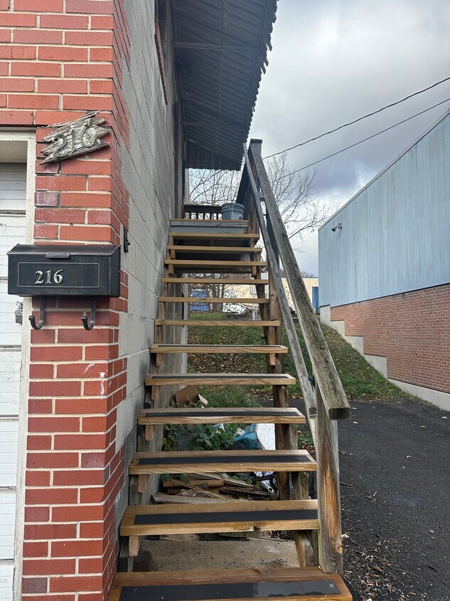 Foto del edificio - 216 S Walnut Pl