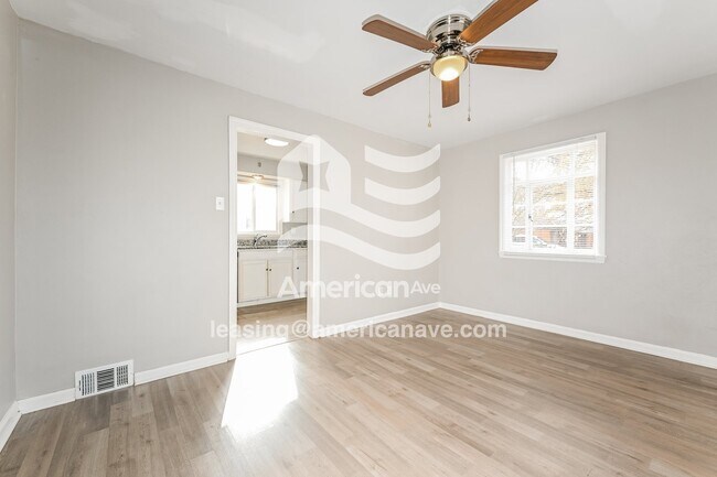 Foto del edificio - 2941 Stafford St