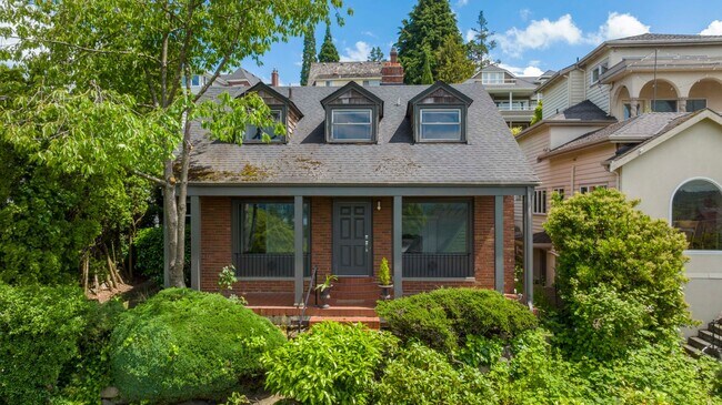 Foto del edificio - 3814 46th Ave NE