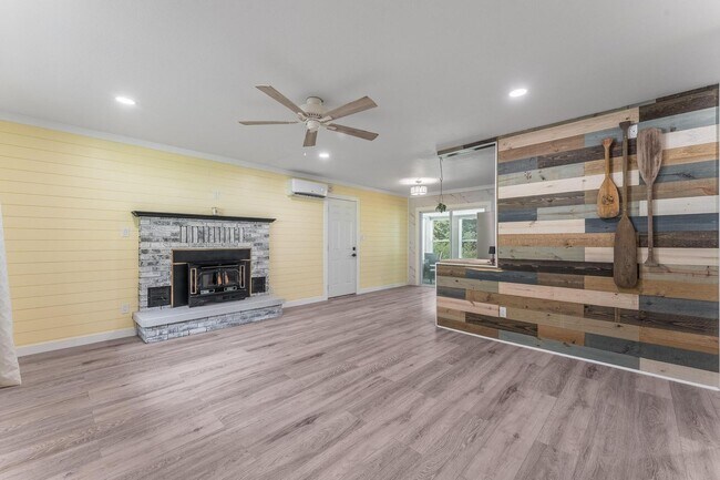 Foto del edificio - Charming Two Bedroom in Rogers