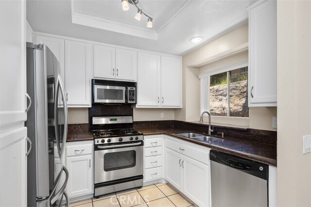 Building Photo - 30902 Club House Dr